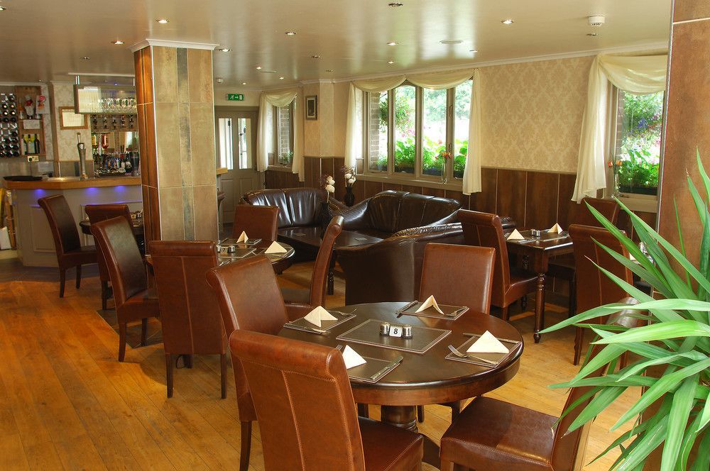 New Overlander Inn Penally Exterior foto